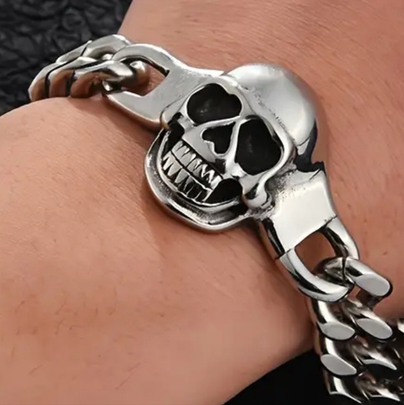 New! MEN'S Titanium Steel Skull Bracelet. 7.5" - Picture 3 of 4